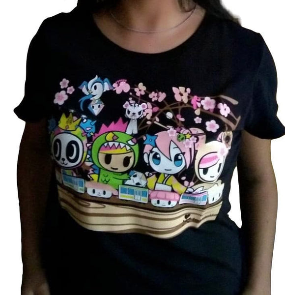 Tokidoki_Polo Densha y sus amigas comiendo sushi bajo el árbol de flor de cerezos  sakura_inkemon